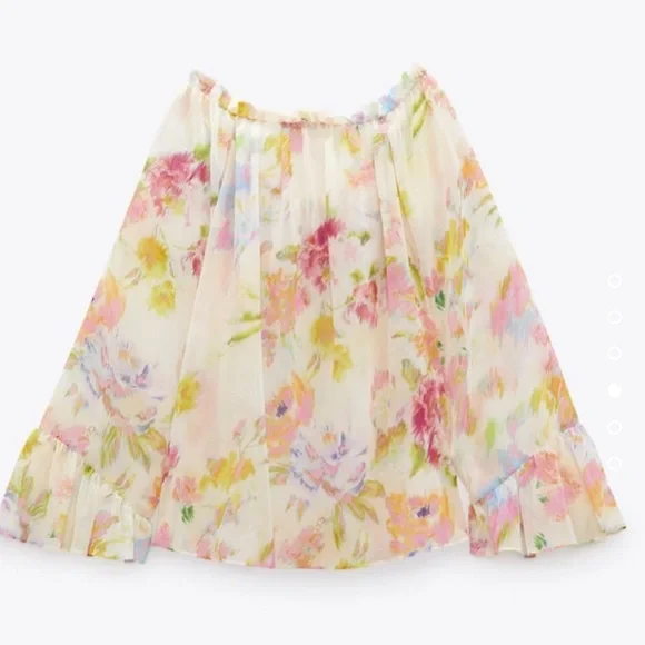 Printed Too with Ruffles - Picture 4 of 5